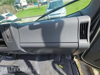 2018 Isuzu NRR Base Low Tilt – miniatura 18