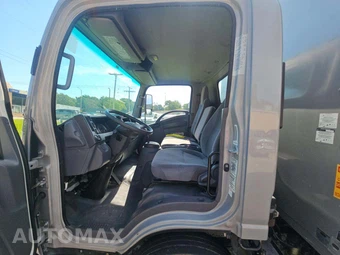 2018 Isuzu NRR Base Low Tilt – miniatura 6