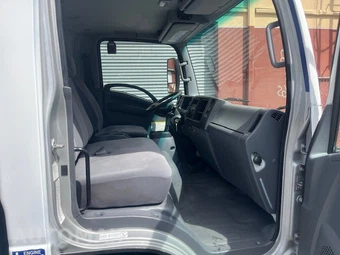 2018 Isuzu NRR - miniatura 8