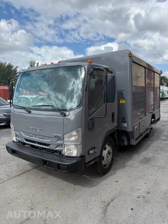 2018 Isuzu NRR — car from the USA, Manheim Buy-Now listing at AUTOMAX
