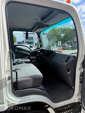 2018 Isuzu NRR – miniatura 3