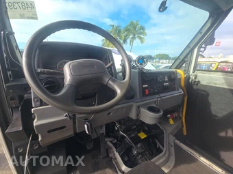 2018 Isuzu Pickup S – miniatura 11