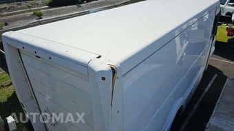 2018 Isuzu Pickup S – miniatura 16