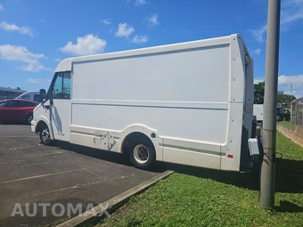 2018 Isuzu Pickup S – miniatura 6