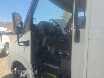 2018 ISUZU REACH – miniatura 16