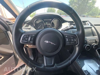 2018 Jaguar E-PACE S – miniatura 10