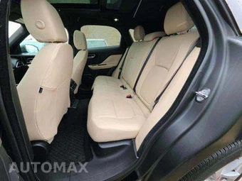 2018 Jaguar F-PACE Premium – miniatura 13