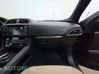 2018 Jaguar F-PACE Premium – miniatura 19