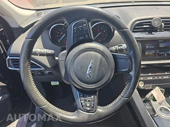 2018 Jaguar F-PACE Premium - miniatura 10