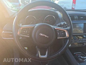 2018 Jaguar F-PACE Prestige - miniatura 16