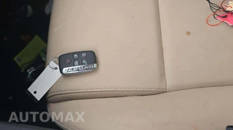 2018 Jaguar XE 25t Premium – miniatura 18