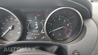 2018 Jaguar XE 25t Premium – miniatura 25