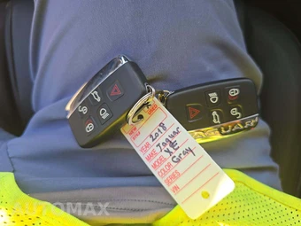2018 Jaguar XE 25t Premium - miniatura 5