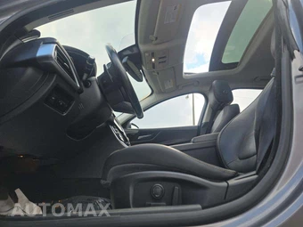 2018 Jaguar XE 25t Prestige – miniatura 6