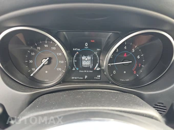 2018 Jaguar XE 25t R-Sport – miniatura 12