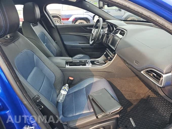 2018 Jaguar XE 25t R-Sport – miniatura 8