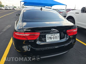 2018 Jaguar XE Premium – miniatura 5