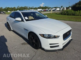 2018 Jaguar XE – miniatura 3