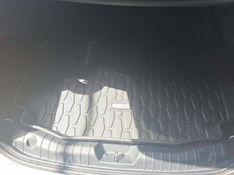 2018 Jaguar XF 25t Premium Sedan – miniatura 14