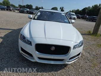 2018 Jaguar XF 25t Premium Sedan – miniatura 2