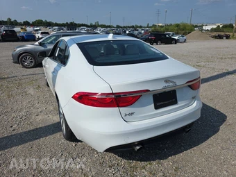 2018 Jaguar XF 25t Premium Sedan – miniatura 6
