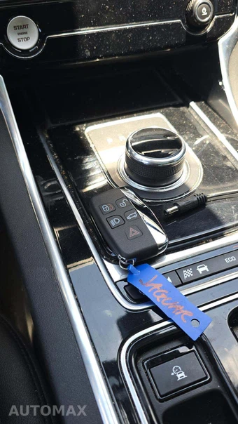2018 Jaguar XF Premium Sedan – miniatura 18
