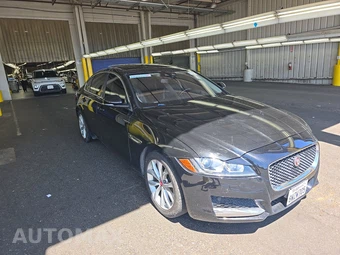 2018 Jaguar XF Premium Sedan – miniatura 3