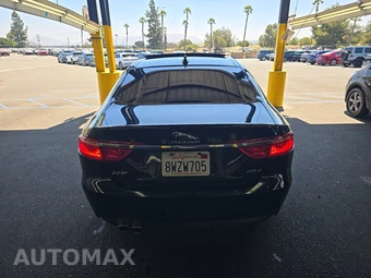 2018 Jaguar XF Premium Sedan – miniatura 5