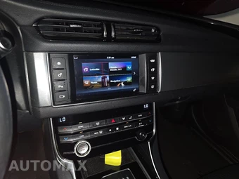 2018 Jaguar XF Prestige Sedan – miniatura 16