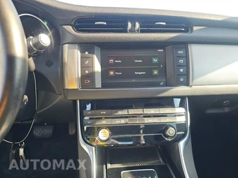 2018 Jaguar XF Sedan – miniatura 11
