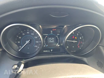 2018 Jaguar XF Sedan – miniatura 12