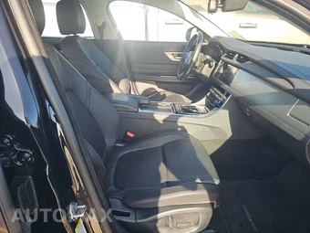 2018 Jaguar XF Sedan – miniatura 8