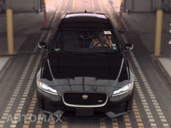 2018 Jaguar XF Sportbrake S Wagon - miniatura 2