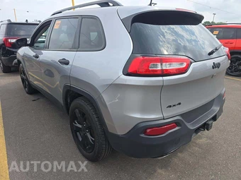 2018 Jeep Cherokee Altitude - miniatura 2