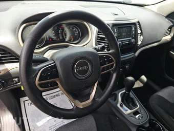 2018 Jeep Cherokee Latitude - miniatura 11
