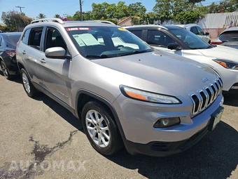 2018 Jeep Cherokee Latitude Plus - miniatura 3