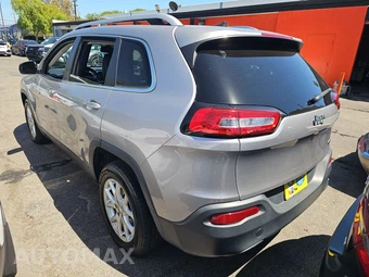 2018 Jeep Cherokee Latitude Plus - miniatura 6