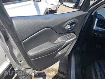 2018 Jeep Cherokee Latitude Plus - miniatura 9