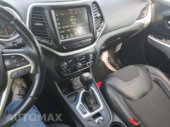 2018 Jeep Cherokee Latitude Plus - miniatura 10