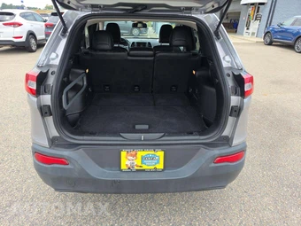 2018 Jeep Cherokee Latitude Plus - miniatura 11