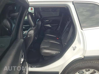 2018 Jeep Cherokee Latitude Plus - miniatura 10