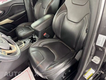 2018 Jeep Cherokee Limited - miniatura 33