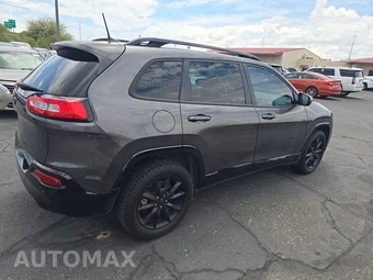 2018 Jeep Cherokee Tech Connect Edition – miniatura 4