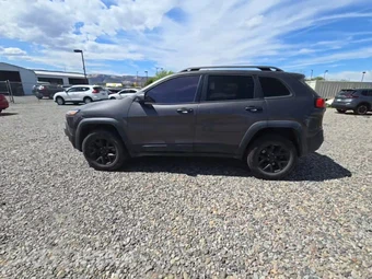 2018 Jeep Cherokee Trailhawk - miniatura 3