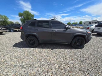 2018 Jeep Cherokee Trailhawk - miniatura 5