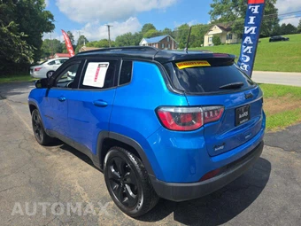 2018 Jeep Compass Altitude Edition - miniatura 2