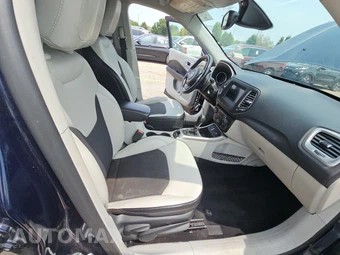 2018 Jeep Compass Latitude - miniatura 8