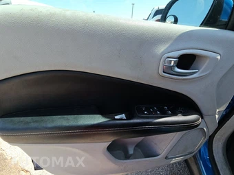 2018 Jeep Compass Latitude – miniatura 9