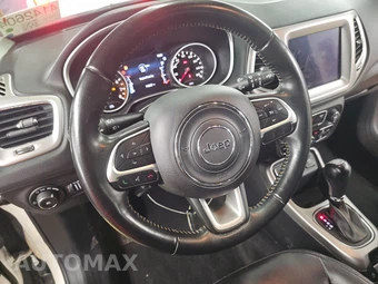 2018 Jeep Compass Latitude – miniatura 10