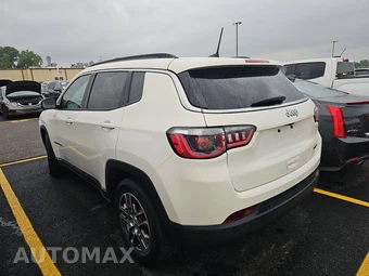 2018 Jeep Compass Latitude – miniatura 6